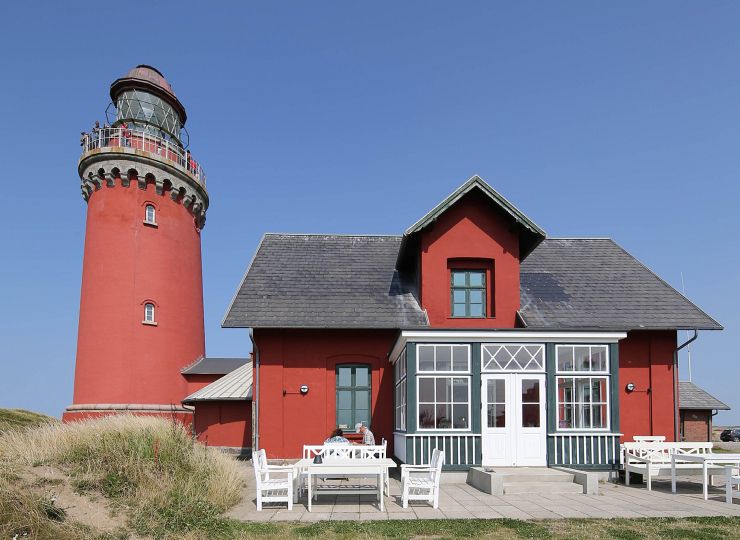 Bovbjerg Fyr på en klar sommerdag ...